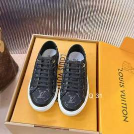 Picture of Louis Vuitton Shoes _SKULVsz35-41YF070112726